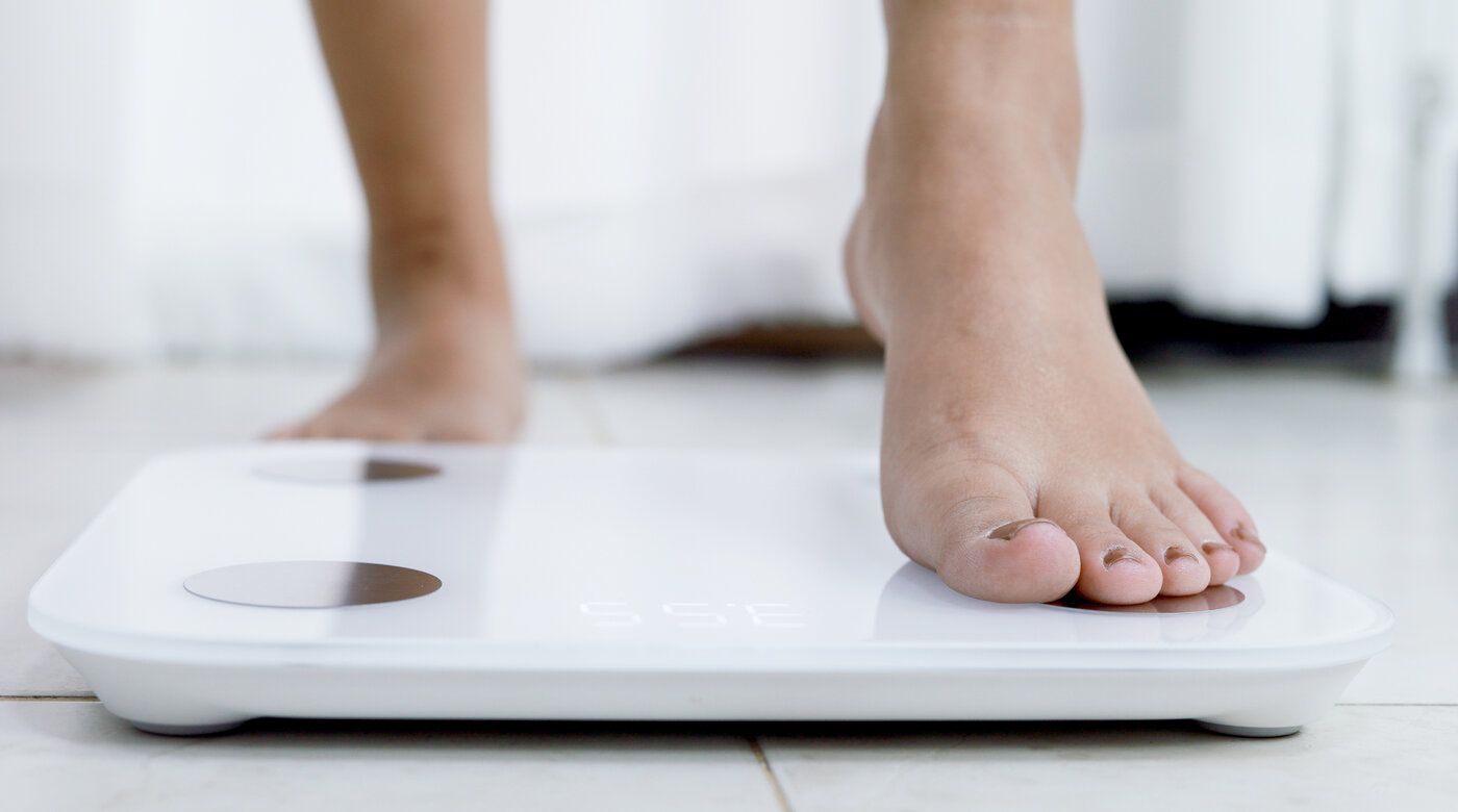 feet on scale